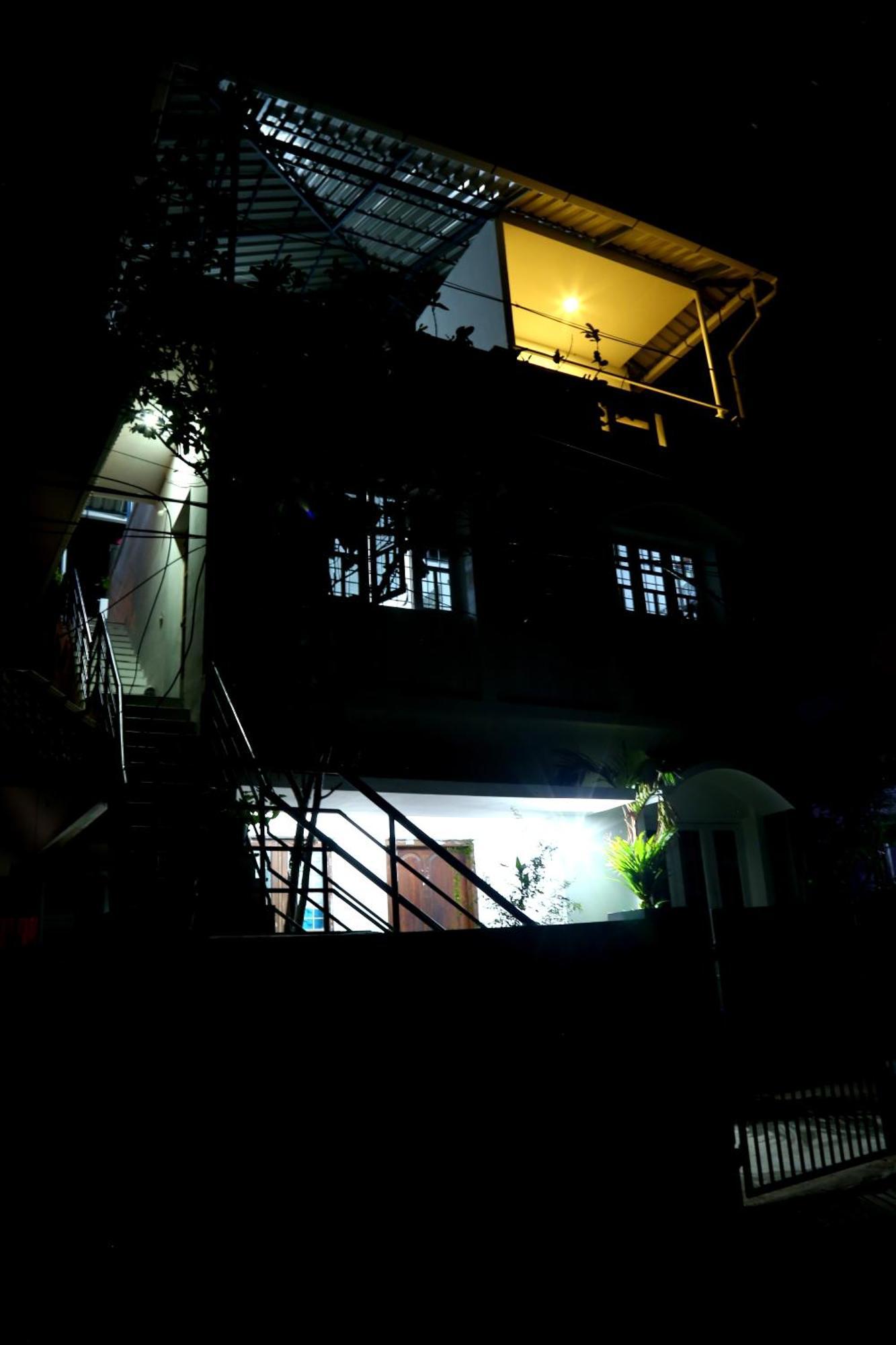 Bethesda Inn Kochi Exterior photo