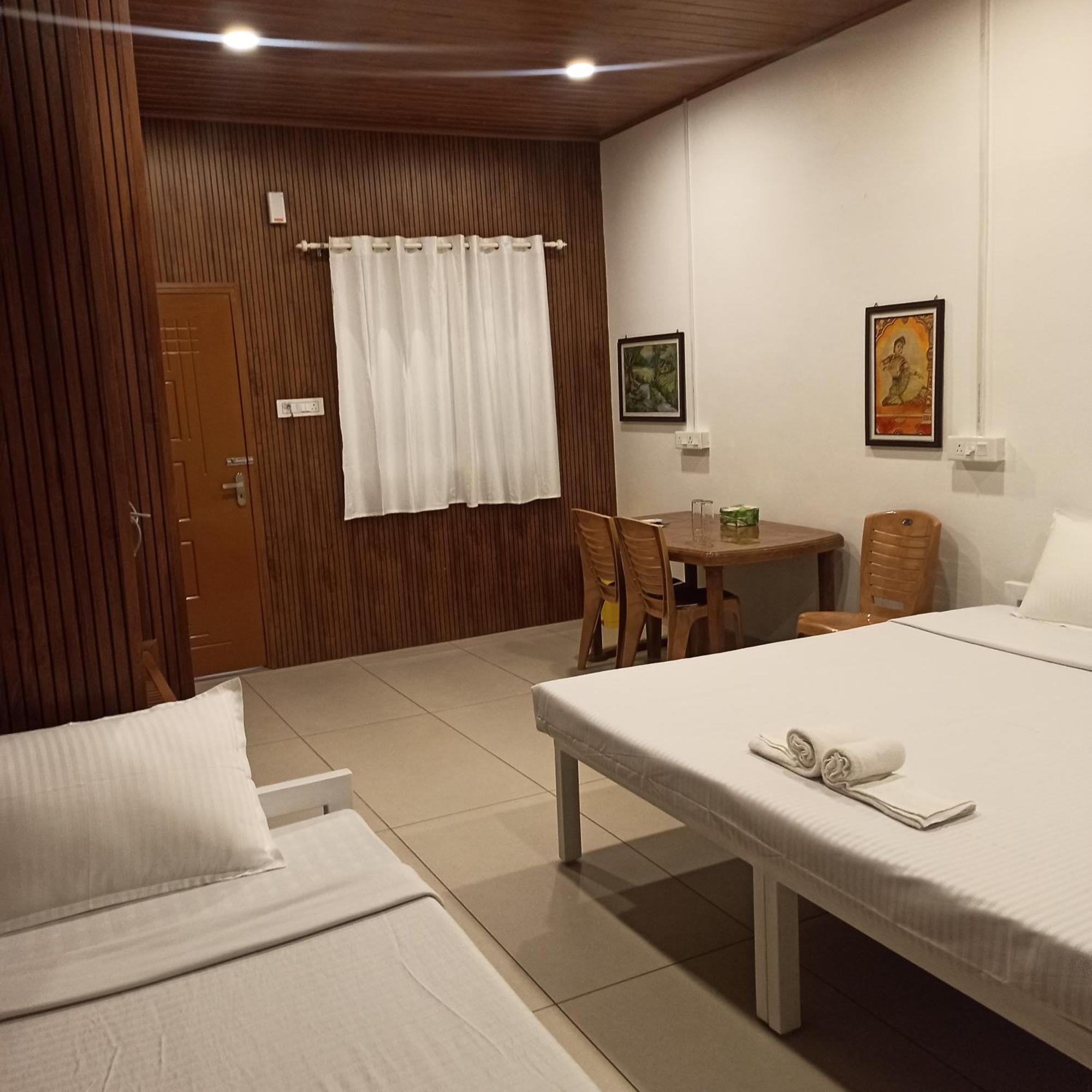 Bethesda Inn Kochi Exterior photo