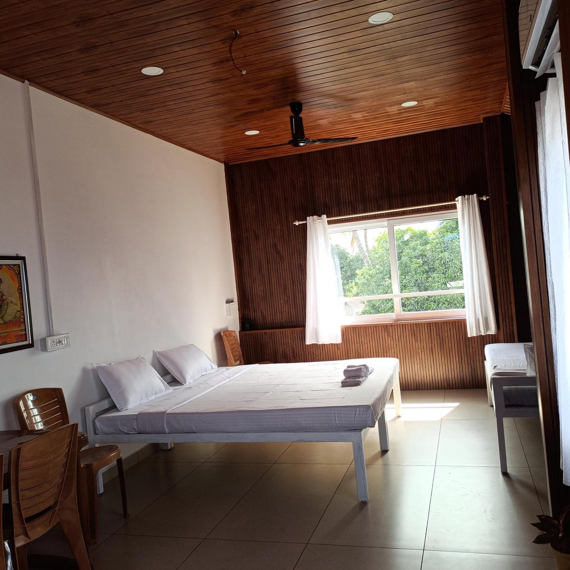 Bethesda Inn Kochi Exterior photo