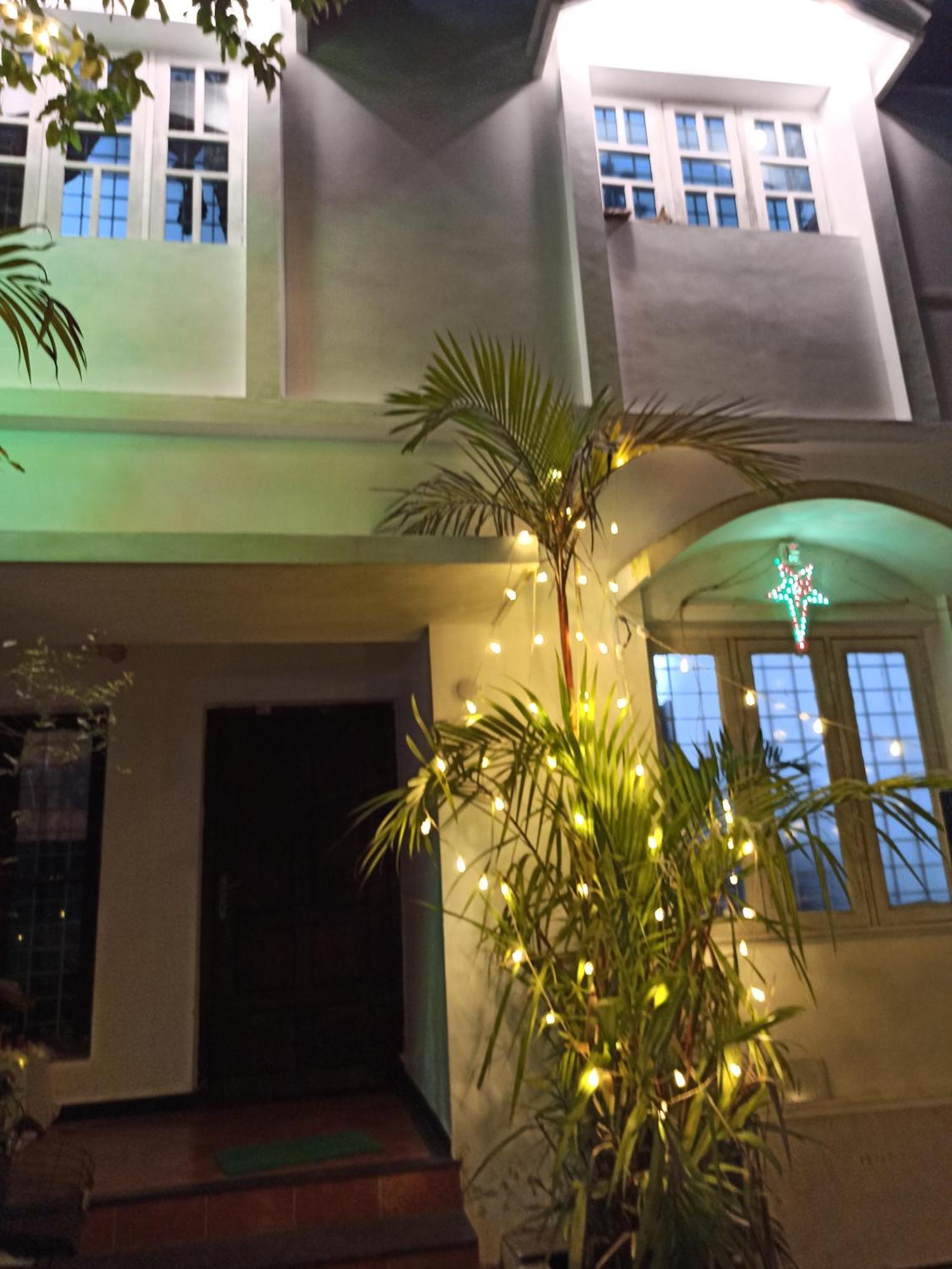 Bethesda Inn Kochi Exterior photo